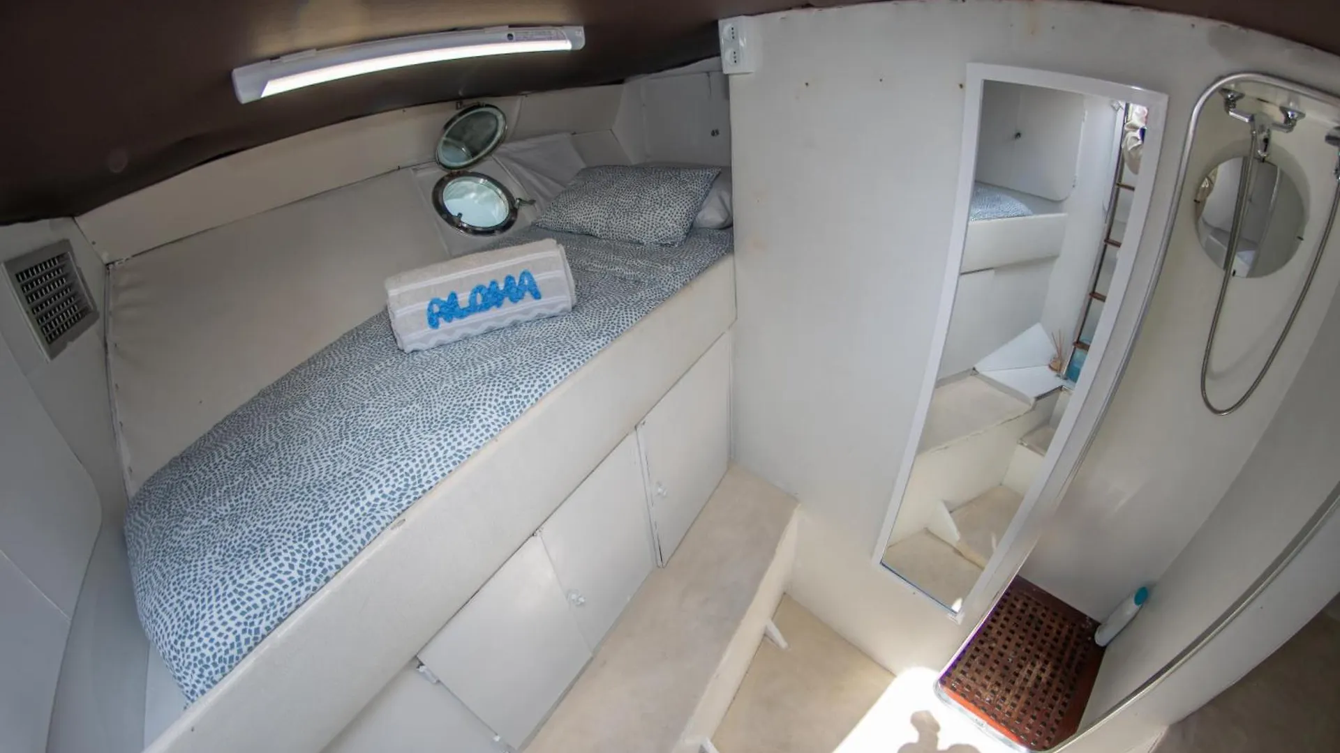 Charter Boat Hotel Barcelona